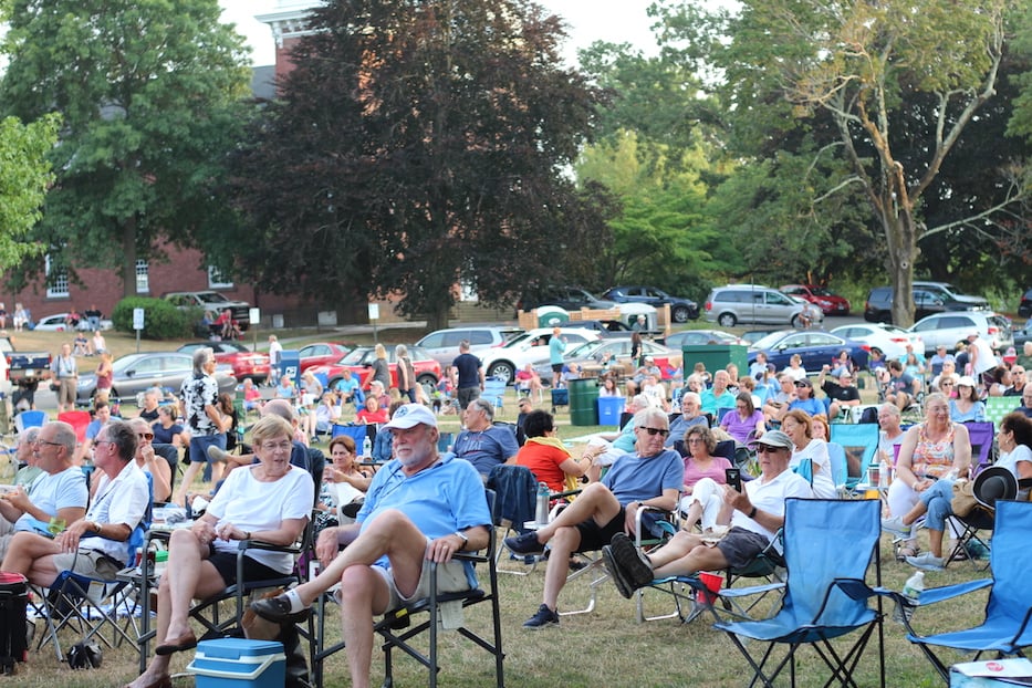 Jazz Plays Out July On Branford Green